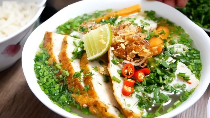 Hòn Rơm Mũi Né - Bãi biển đẹp trải dài và thơ mộng
