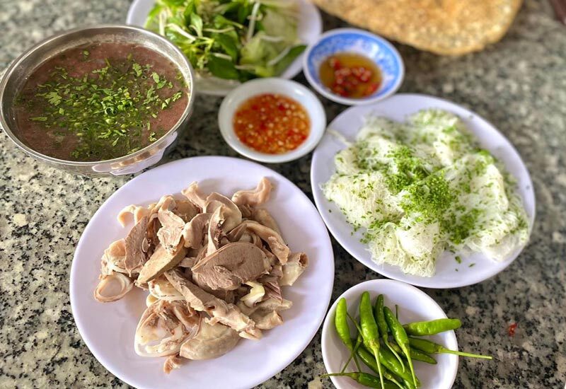 Bánh hỏi cháo lòng Quy Nhơn - Món ăn dân dã miền Trung