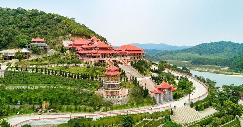 Đền Cửa Ông - di tích thiêng giữa đất mỏ Quảng Ninh 