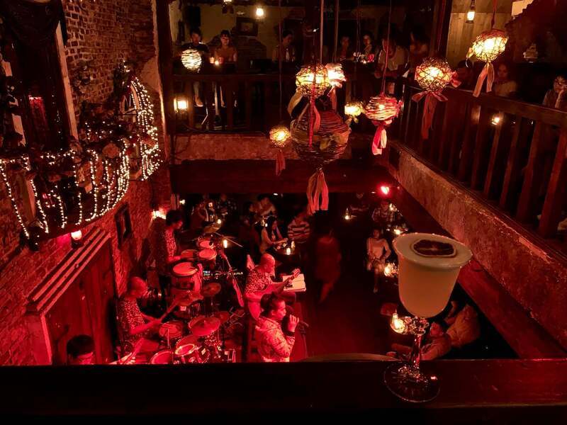 Top 20 quán bar ở Sài gòn cực chất mà bạn không thể lỡ