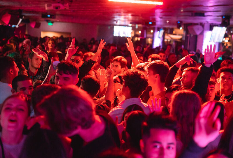 Top 20 quán bar ở Sài gòn cực chất mà bạn không thể lỡ