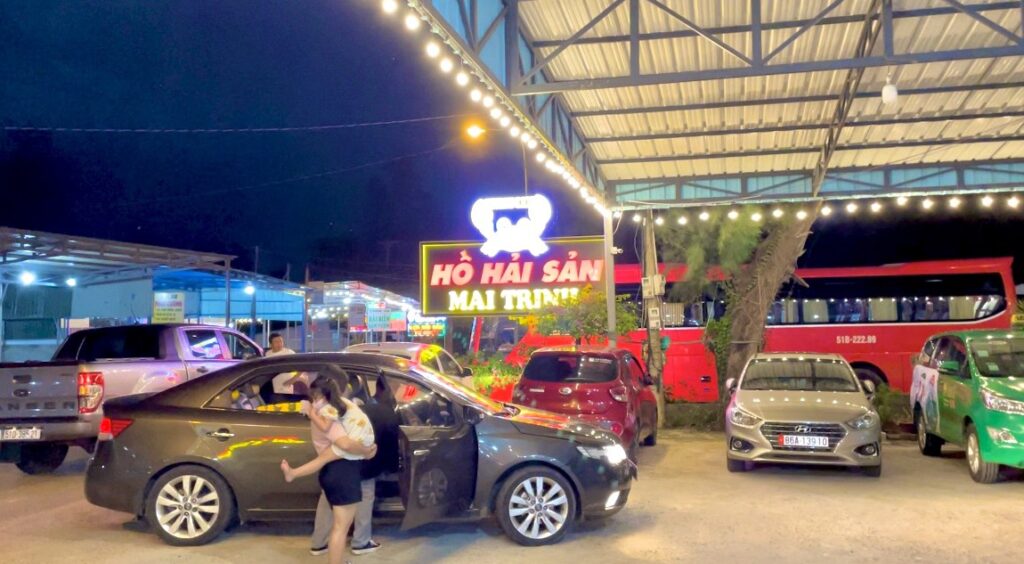 Nhà hàng Mai Trinh quán Lagi - Địa chỉ ăn uống được yêu thích nhất