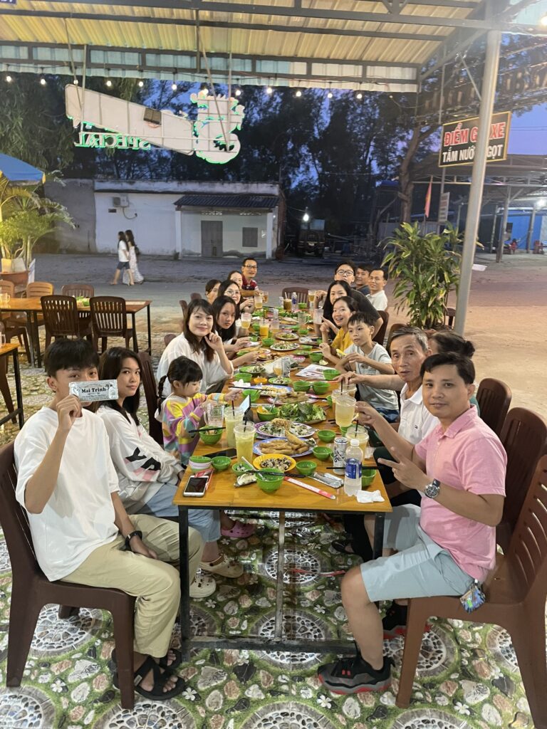 Nhà hàng Mai Trinh quán Lagi - Địa chỉ ăn uống được yêu thích nhất