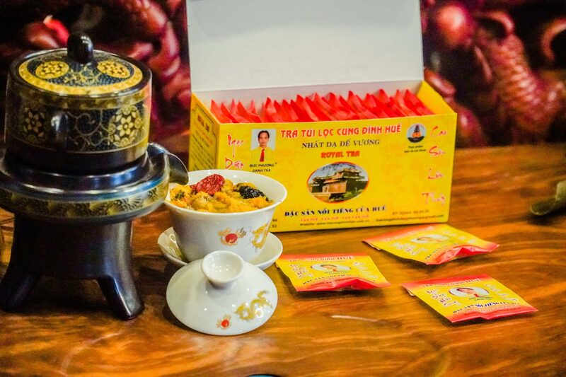 Review trà cung đình Huế - Đặc sản trứ danh của Cố đô