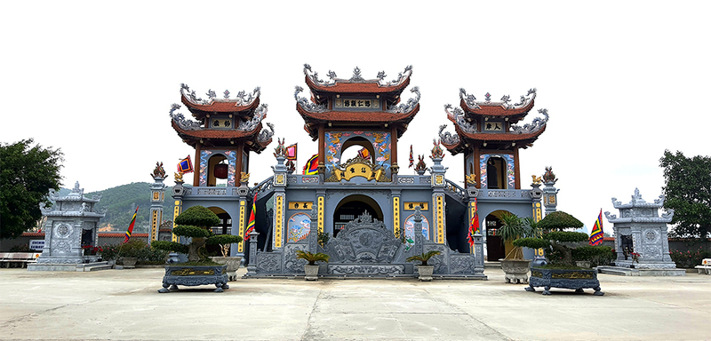 Khám phá nét thiêng liêng nơi đền Cặp Tiên huyền bí