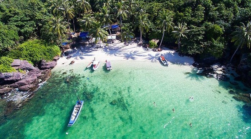 Bãi tắm Minh Châu - Thiên đường biển nguyên sơ níu chân lữ khách