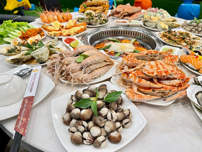 Bãi tắm Minh Châu - Thiên đường biển nguyên sơ níu chân lữ khách