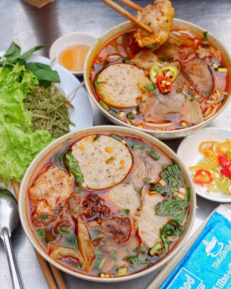 Bún bò Sài Gòn - Sự kết hợp hoàn hảo của ẩm thực Trung Nam