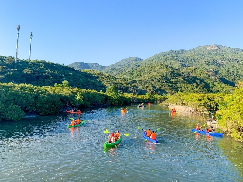 Đảo Hoa Lan Nha Trang - Vi Vu Quên Lối Về 