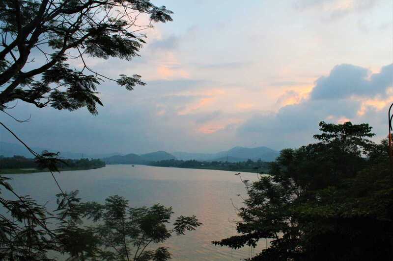 Núi Ngự Bình - Đỉnh núi huyền thoại với tầm nhìn toàn cảnh cố đô Huế