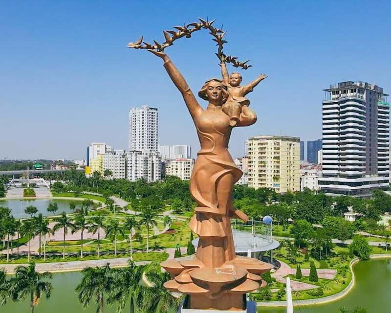 Công viên Hòa Bình - Chiêm ngưỡng không gian xanh của thủ đô
