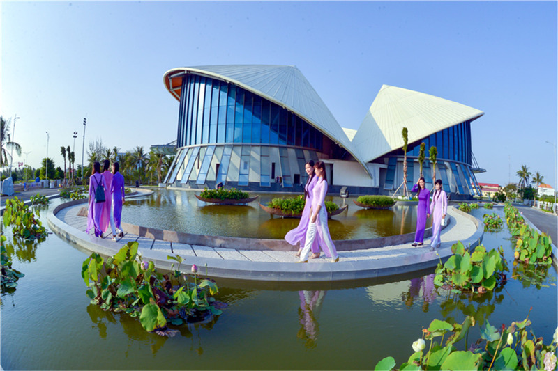 Quan Âm Phật Đài - Ngôi Chùa Linh Thiêng Bên Biển Đông