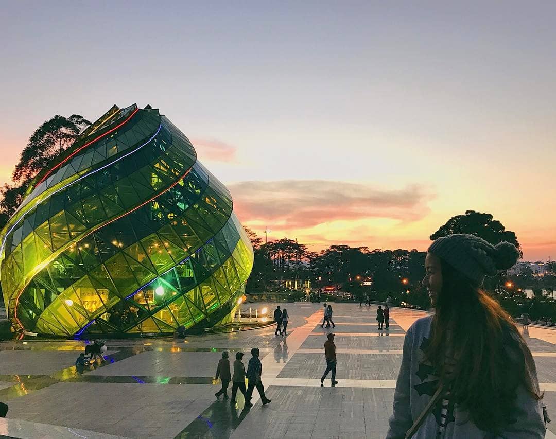 Review Oppa homestay: view rừng thông cực đẹp, giá rẻ dưới 500k