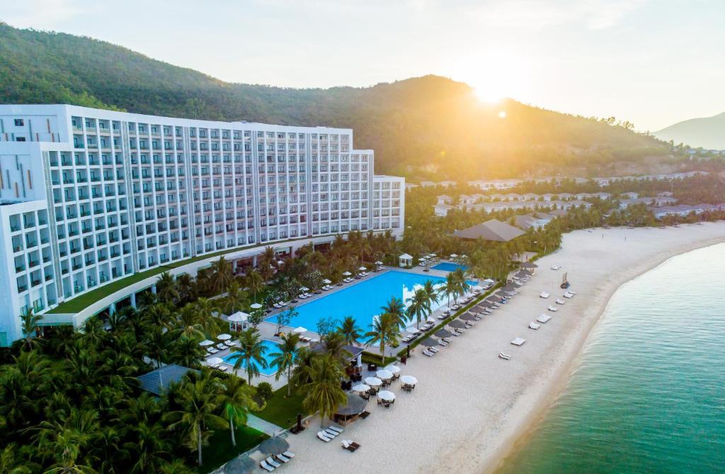 Review chi tiết Vinpearl Resort & Spa Nha Trang Bay