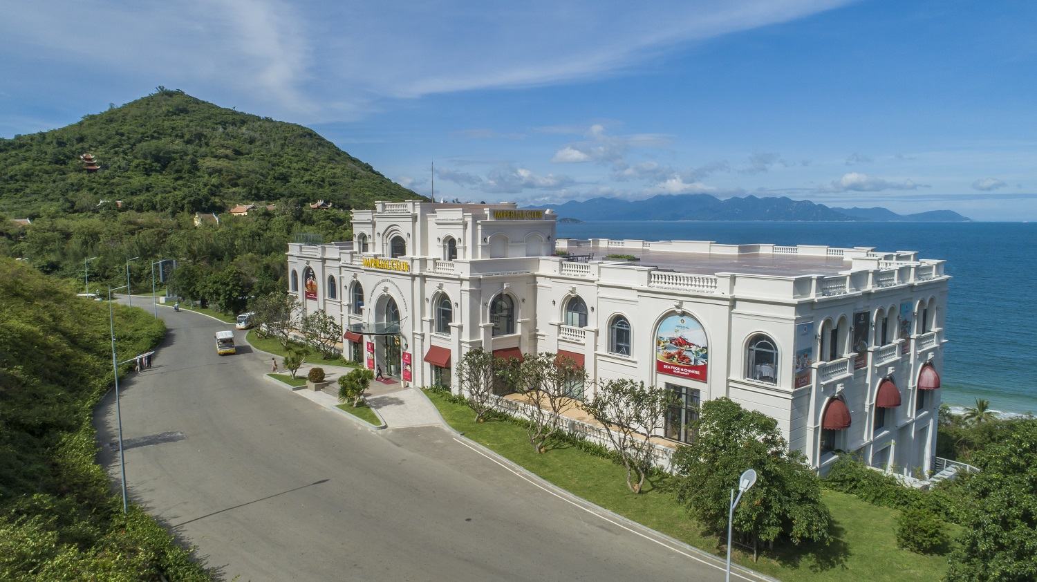 Vinpearl Discovery 1 Nha Trang: Bảng giá phòng và review chi tiết