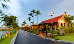 Vườn Vua Resort