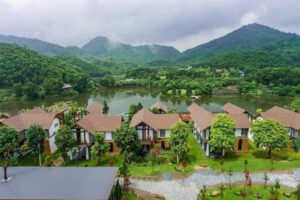 Bản Xôi Resort: Thụy Sỹ thu nhỏ giữa lòng Hà Nội