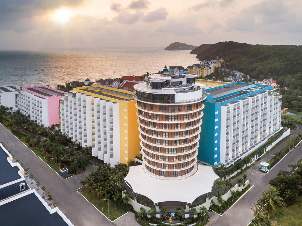 Premier Residences Phu Quoc Emerald Bay - Dịch vụ đẳng cấp 5 sao