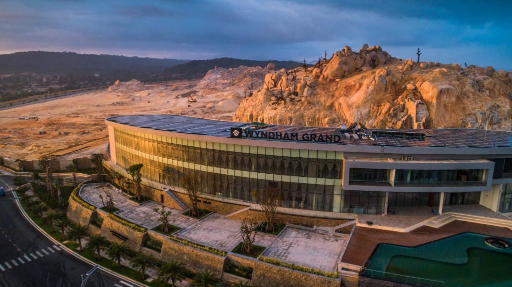 Wyndham Grand KN Paradise Cam Ranh - Nghỉ dưỡng yên bình