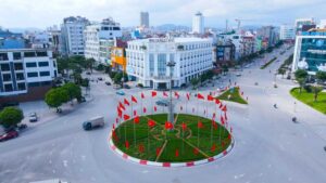 Móng Cái - Một “kỳ quan” thật khác tấp nập du khách săn đón 