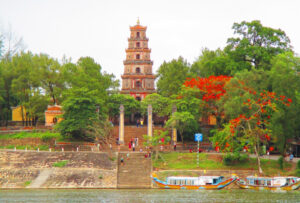 chùa Huế