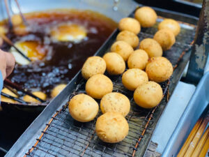 Bánh tiêu Đồ Chiểu - Có thể thưởng thức hay không là nhờ "Duyên phận"